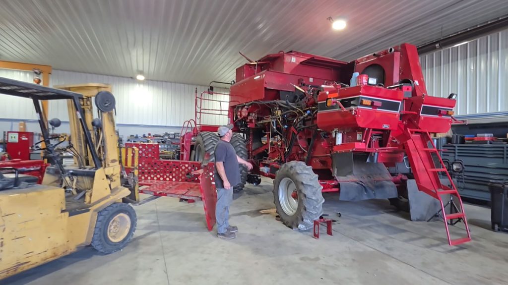 CNH Opens Dealer-Level Diagnostic Tools to Equipment Owners for Self-Repair
